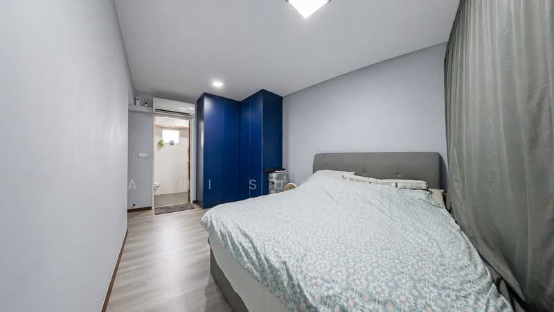 183A Woodlands Street 13, 183A Woodlands Street 13, 3 Bedrooms, 1,001 sqft, HDB Flat For Sale, by Azmi Suliman, 500116261 - Master Bedroom - PropertyGuru.com.sg