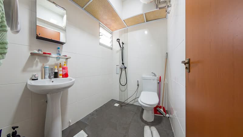 183A Woodlands Street 13, 183A Woodlands Street 13, 3 Bedrooms, 1,001 sqft, HDB Flat For Sale, by Azmi Suliman, 500116261 - Common Bathroom - PropertyGuru.com.sg