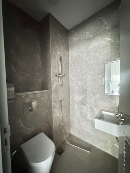 Foodfab @ Mandai, 7 Mandai Estate, 1,981 sqft, Factory / Workshop (B2) For Rent, by Victor Pang, 500116266 - Bathroom - CommercialGuru.com.sg