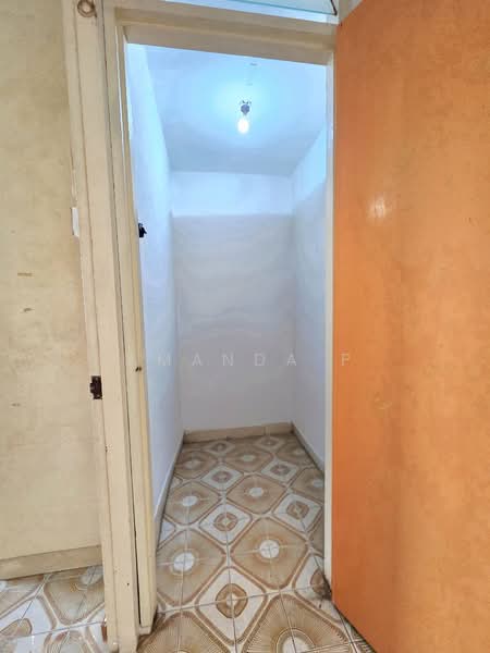 422 Ang Mo Kio Avenue 3, 422 Ang Mo Kio Avenue 3, 3 Bedrooms, 786 sqft, HDB Flat For Sale, by Amanda P, 500116271 - Interior - PropertyGuru.com.sg