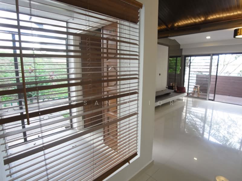 Clementi Park, 123 Sunset Way, 3 Bedrooms, 1,754 sqft, Condominium For Sale, by Susan Prior, 500116279 - Living Room - PropertyGuru.com.sg