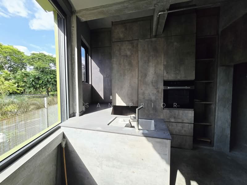 Race Course/ Rangoon Dazzling Loft 2/3 Bed, Rangoon Road, 3 Bedrooms, 1,870 sqft, Walk-up Apartment For Rent, by Susan Prior, 500116287 - PropertyGuru.com.sg