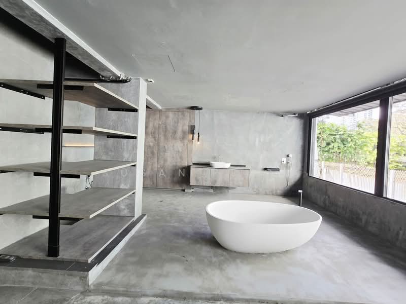 Race Course/ Rangoon Dazzling Loft 2/3 Bed, Rangoon Road, 3 Bedrooms, 1,870 sqft, Walk-up Apartment For Rent, by Susan Prior, 500116287 - PropertyGuru.com.sg