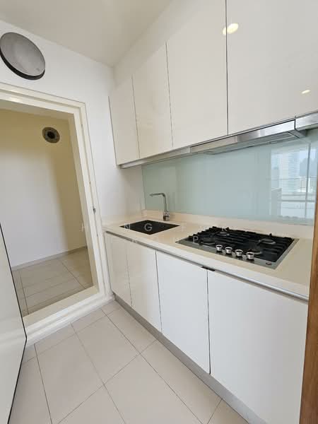 Concourse Skyline, 296 Beach Road, 5 Bedrooms, 2,260 sqft, Condominium For Rent, by Hong Fok Land, 500116294 - Kitchen - PropertyGuru.com.sg