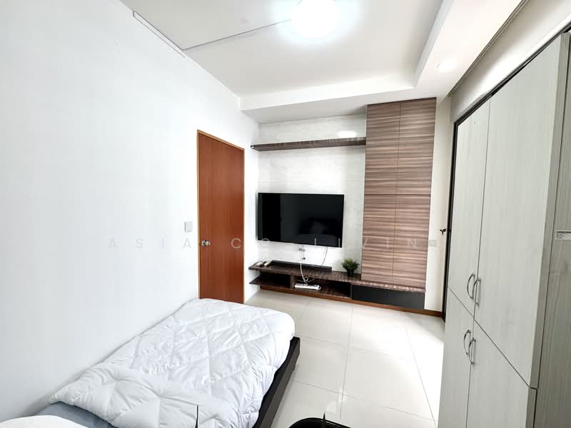 Wandervale, 351 Choa Chu Kang Avenue 3, Room Rental, 90 sqft, Executive Condominium For Rent, by Asia Co-Living, 500116308 - R5 - PropertyGuru.com.sg