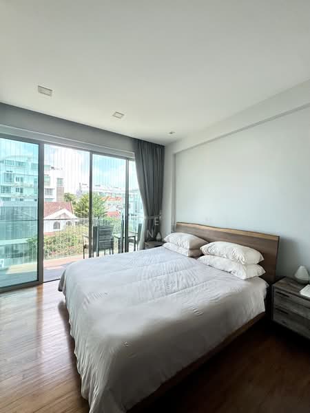 Esterina, 12 Haig Avenue, 3 Bedrooms, 1,206 sqft, Condominium For Rent, by Magdeline Sng, 500116314 - Master Bedroom - PropertyGuru.com.sg
