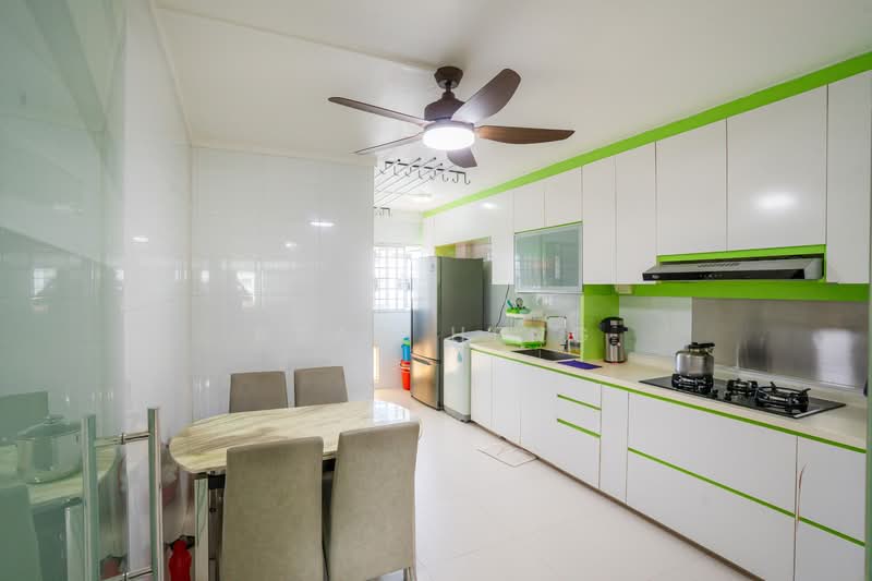 671 Jalan Damai, 671 Jalan Damai, 3 Bedrooms, 1,162 sqft, HDB Flat For Sale, by Ryan Heng, 500116319 - Kitchen - PropertyGuru.com.sg