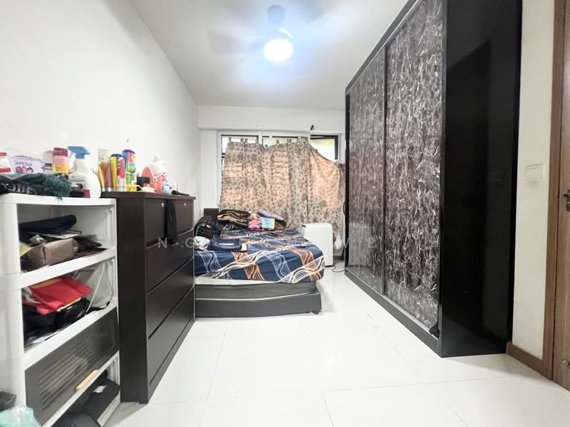 467A Bukit Batok West Avenue 9, 467A Bukit Batok West Avenue 9, 2 Bedrooms, 732 sqft, HDB Flat For Sale, by Ng Jun Wei, 500116323 - Bedroom - PropertyGuru.com.sg