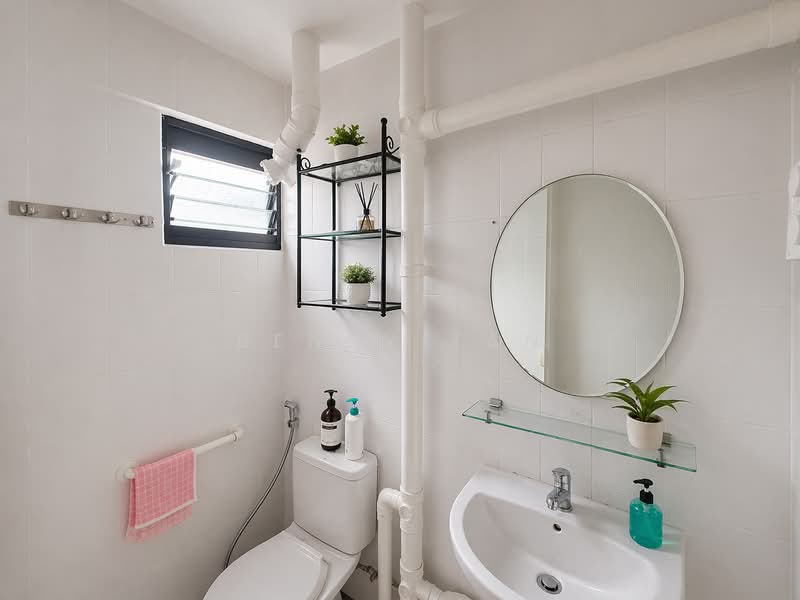 365 Clementi Avenue 2, 365 Clementi Avenue 2, 3 Bedrooms, 969 sqft, HDB Flat For Sale, by Benny Tan, 500116331 - Bathroom - PropertyGuru.com.sg