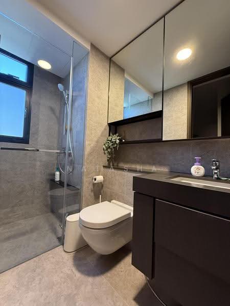 Avenue South Residence, 13 Silat Avenue, Alexandra / Commonwealth, 4 Bedrooms, 1,496 sqft, Condominium For Rent, by Natasha Goh, 500116347 - Bathroom - PropertyGuru.com.sg