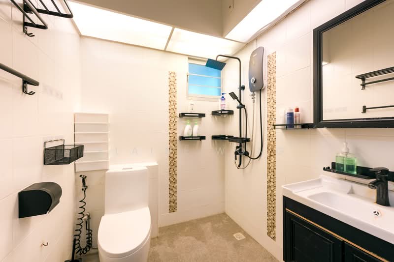 574 Choa Chu Kang Street 52, 574 Choa Chu Kang Street 52, 3 Bedrooms, 990 sqft, HDB Flat For Sale, by Elaine Wong, 500116356 - Bathroom - PropertyGuru.com.sg