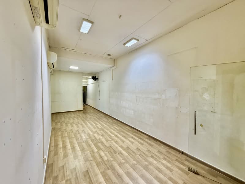 Upper Thomson Road Shop Houses, 272 Upper Thomson Road, 1,195 sqft, Shop / Shophouse For Rent, by Lin Jiayang, 500116361 - Interior - CommercialGuru.com.sg