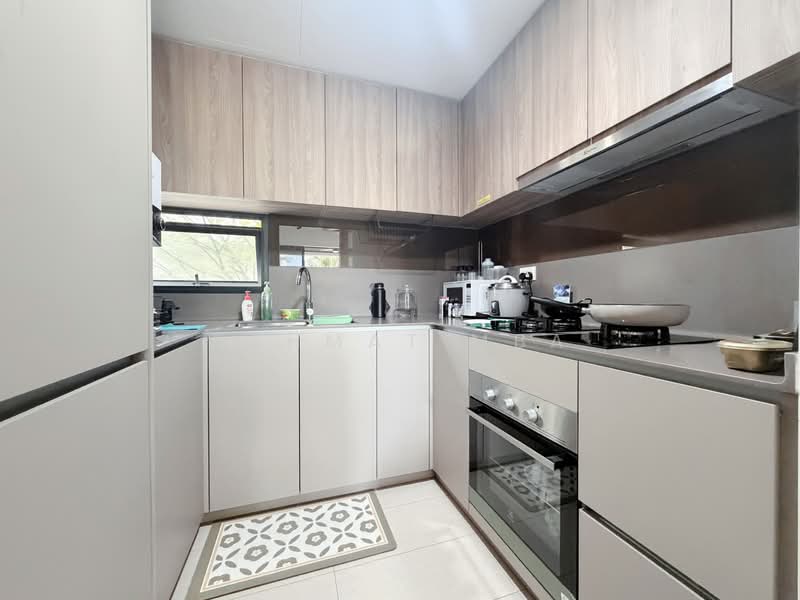 The Jovell, 15 Flora Drive, 3 Bedrooms, 904 sqft, Condominium For Sale, by Rahmat MBA, 500116362 - Kitchen - PropertyGuru.com.sg