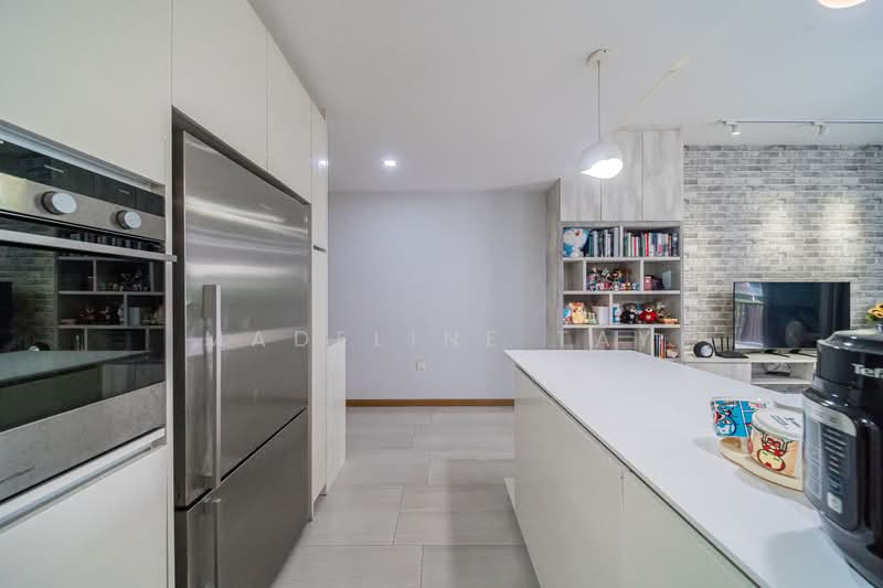 Lakeville, 1 Jurong Lake Link, 4 Bedrooms, 1,270 sqft, Condominium For Sale, by Madeline Tay, 500116370 - Kitchen - PropertyGuru.com.sg