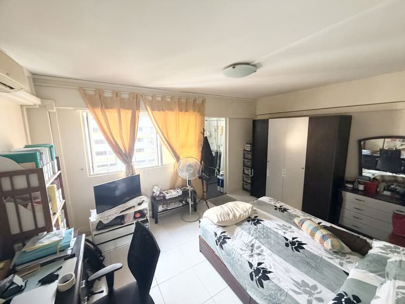 621 Bedok Reservoir Road, 621 Bedok Reservoir Road, 3 Bedrooms, 1,302 sqft, HDB Flat For Sale, by Tan Jun Jie, 500116384 - Master Bedroom - PropertyGuru.com.sg