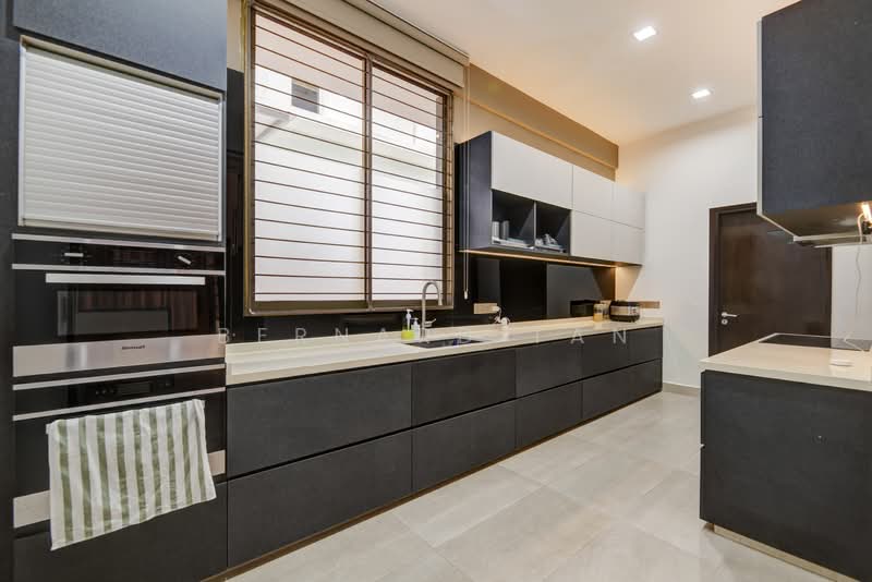 Picardy Gardens, Jalan Pari Burong, 7 Bedrooms, 7,000 sqft, Detached House For Sale, by Bernard Tan, 500116392 - Kitchen - PropertyGuru.com.sg