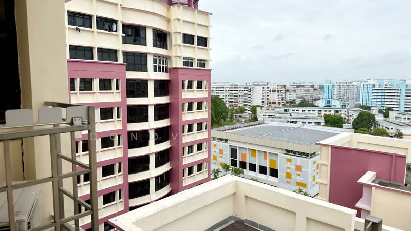 296 Yishun Street 20, 296 Yishun Street 20, 3 Bedrooms, 968 sqft, HDB Flat For Sale, by Donovan Seah, 500116410 - Exterior - PropertyGuru.com.sg