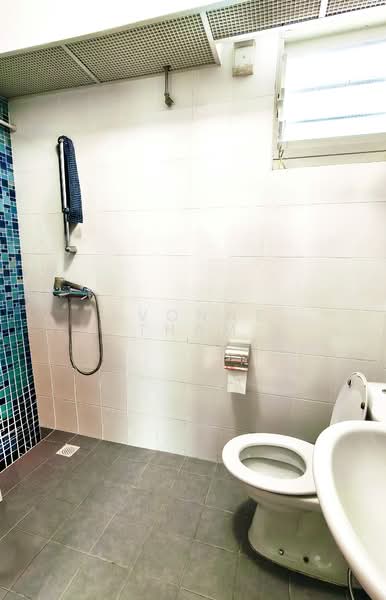 175A Corporation Tiara, 175A Yung Kuang Road, 3 Bedrooms, 1,001 sqft, HDB Flat For Sale, by Yvonne Tham, 500116417 - Bathroom - PropertyGuru.com.sg
