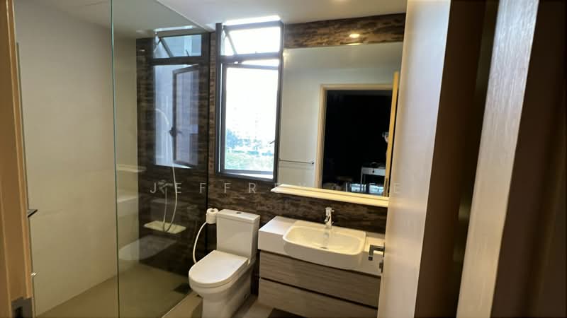 The Luxurie, 21 Compassvale Road, 3 Bedrooms, 1,055 sqft, Condominium For Rent, by Jeffrey Lee, 500116419 - Bathroom - PropertyGuru.com.sg