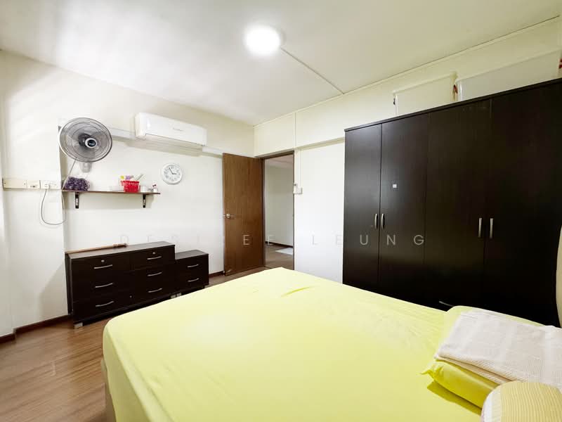 640 Hougang Avenue 8, 640 Hougang Avenue 8, 3 Bedrooms, 1,593 sqft, HDB Flat For Sale, by Desiree Leung, 500116424 - Bedroom - PropertyGuru.com.sg