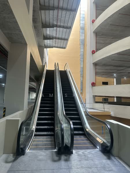 Stellar @ Tampines, 12 Tampines North Drive 4, Pasir Ris / Tampines, 1,668 sqft, Factory / Workshop (B2) For Rent, by Sam Shum, 500116439 - Car Park - CommercialGuru.com.sg