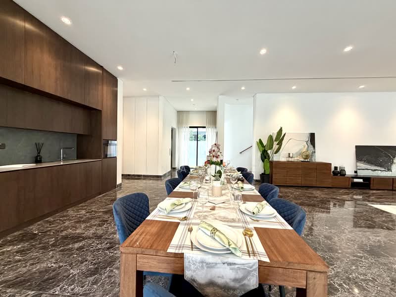 Brand New Freehold Bungalow @District 11, Charming bungalow at Mount Rosie, 8 Bedrooms, 16,031 sqft, Bungalow House For Sale, by Gina Tng, 500116445 - Dining Room - PropertyGuru.com.sg