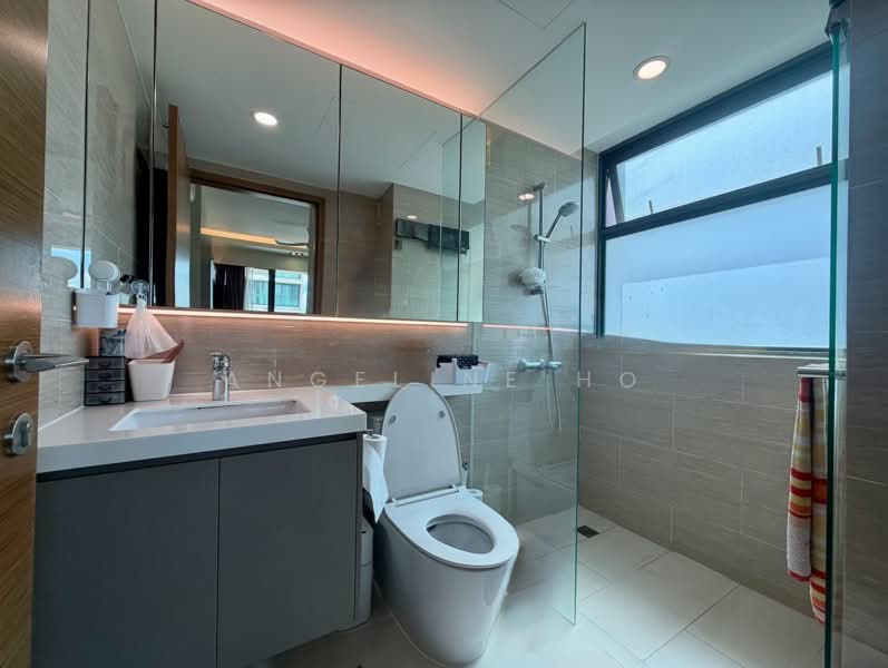 The Topiary, 15 Fernvale Lane, 4 Bedrooms, 1,389 sqft, Executive Condominium For Sale, by Angeline Ho, 500116475 - Bathroom - PropertyGuru.com.sg