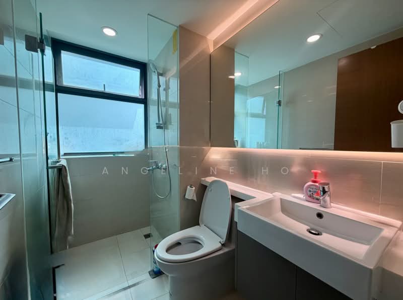 The Topiary, 15 Fernvale Lane, 4 Bedrooms, 1,389 sqft, Executive Condominium For Sale, by Angeline Ho, 500116475 - Bathroom - PropertyGuru.com.sg
