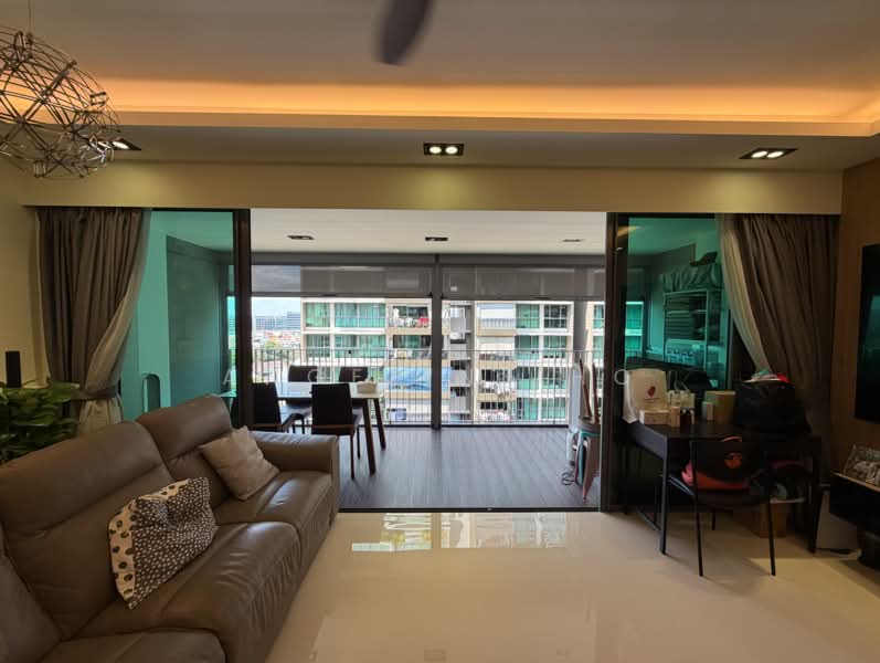 The Topiary, 15 Fernvale Lane, 4 Bedrooms, 1,389 sqft, Executive Condominium For Sale, by Angeline Ho, 500116475 - Living Room - PropertyGuru.com.sg