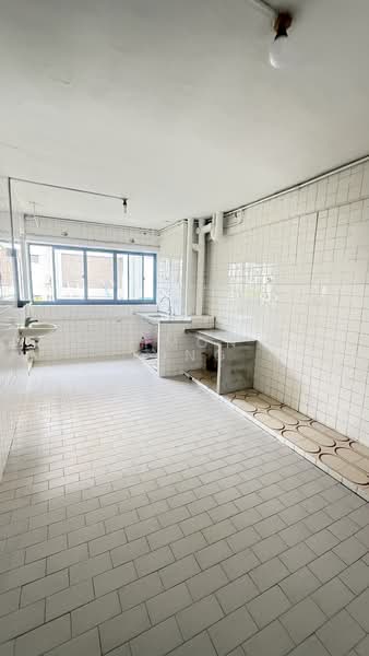 201 Marsiling Drive, 201 Marsiling Drive, 3 Bedrooms, 979 sqft, HDB Flat For Sale, by Simon Tong, 500116478 - Kitchen - PropertyGuru.com.sg