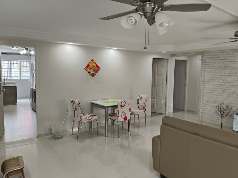 407 Yishun Avenue 6, 407 Yishun Avenue 6, 3 Bedrooms, 1,119 sqft, HDB Flat For Sale, by Jayden Toh, 500116486 - Living Room - PropertyGuru.com.sg