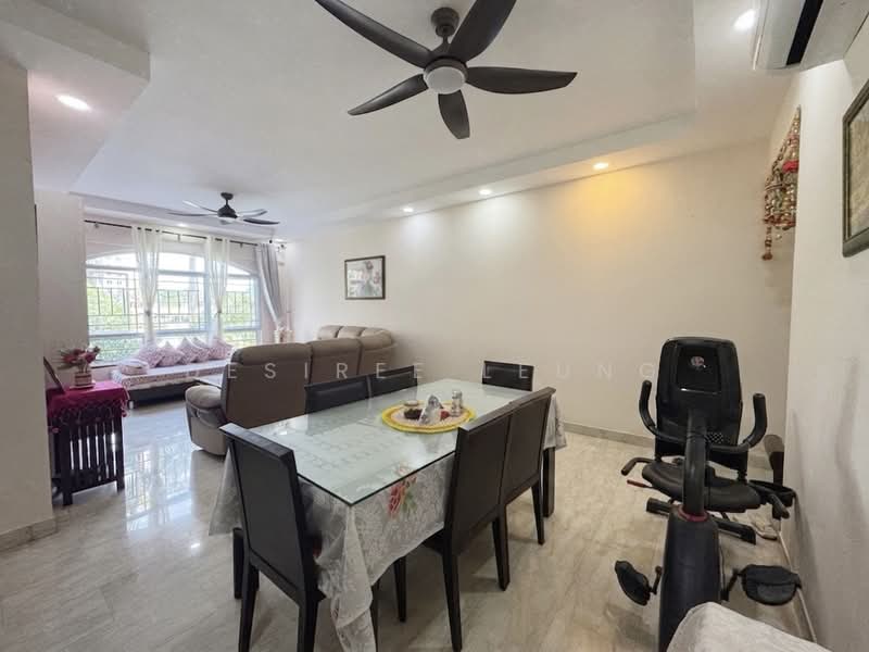 The Tropica, 51 Tampines Avenue 1, 3 Bedrooms, 1,237 sqft, Condominium For Rent, by Desiree Leung, 500116487 - Living Room - PropertyGuru.com.sg