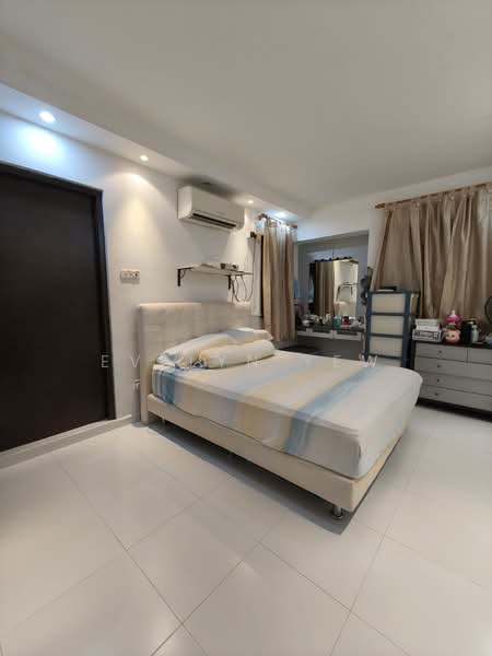 324D Sengkang East Way, 324D Sengkang East Way, 3 Bedrooms, 969 sqft, HDB Flat For Sale, by Evelyn Yew, 500116506 - Bedroom - PropertyGuru.com.sg