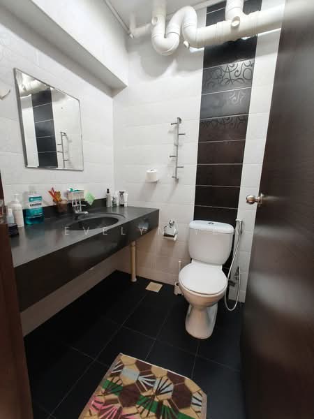324D Sengkang East Way, 324D Sengkang East Way, 3 Bedrooms, 969 sqft, HDB Flat For Sale, by Evelyn Yew, 500116506 - Bathroom - PropertyGuru.com.sg