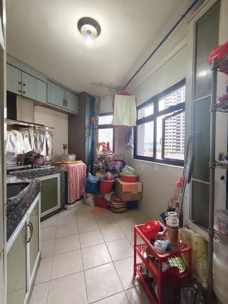 73A Redhill Road, 73A Redhill Road, 3 Bedrooms, 1,238 sqft, HDB Flat For Sale, by Derrick Tang, 500116509 - Kitchen - PropertyGuru.com.sg