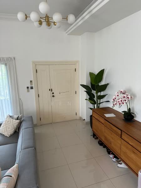 Barker Road, Barker Road, 3 Bedrooms, 2,500 sqft, Corner Terrace For Rent, by Ben K, 500116512 - Living Room - PropertyGuru.com.sg