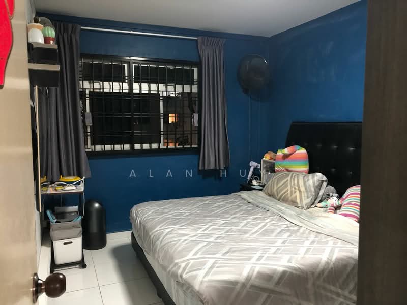 850 Woodlands Street 82, 850 Woodlands Street 82, 6 Bedrooms, 1,894 sqft, HDB Flat For Sale, by Alan Huy, 500116523 - Bedroom - PropertyGuru.com.sg
