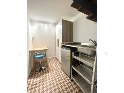 For Rent - 22 Flanders Square