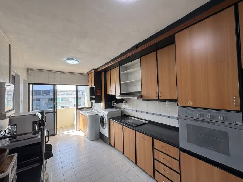 620 Ang Mo Kio Avenue 9, 620 Ang Mo Kio Avenue 9, 3 Bedrooms, 1,302 sqft, HDB Flat For Sale, by Koh Hwee Cheng, 500116531 - Kitchen - PropertyGuru.com.sg