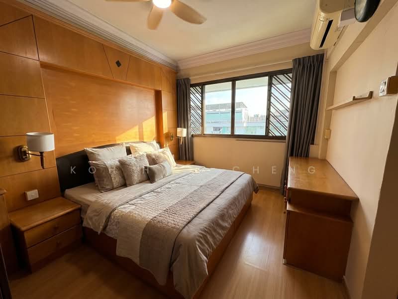 620 Ang Mo Kio Avenue 9, 620 Ang Mo Kio Avenue 9, 3 Bedrooms, 1,302 sqft, HDB Flat For Sale, by Koh Hwee Cheng, 500116531 - Master Bedroom - PropertyGuru.com.sg