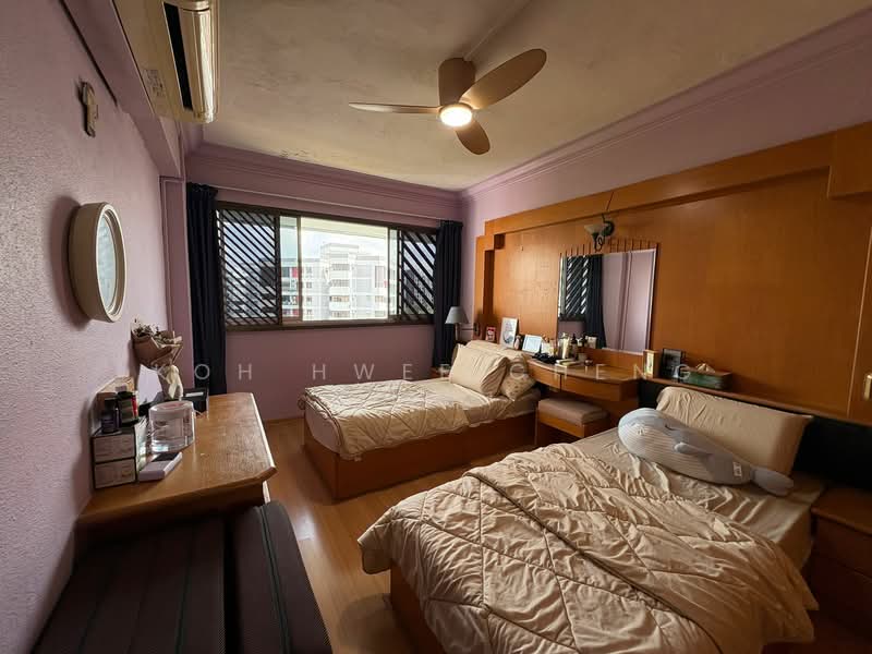 620 Ang Mo Kio Avenue 9, 620 Ang Mo Kio Avenue 9, 3 Bedrooms, 1,302 sqft, HDB Flat For Sale, by Koh Hwee Cheng, 500116531 - Bedroom - PropertyGuru.com.sg