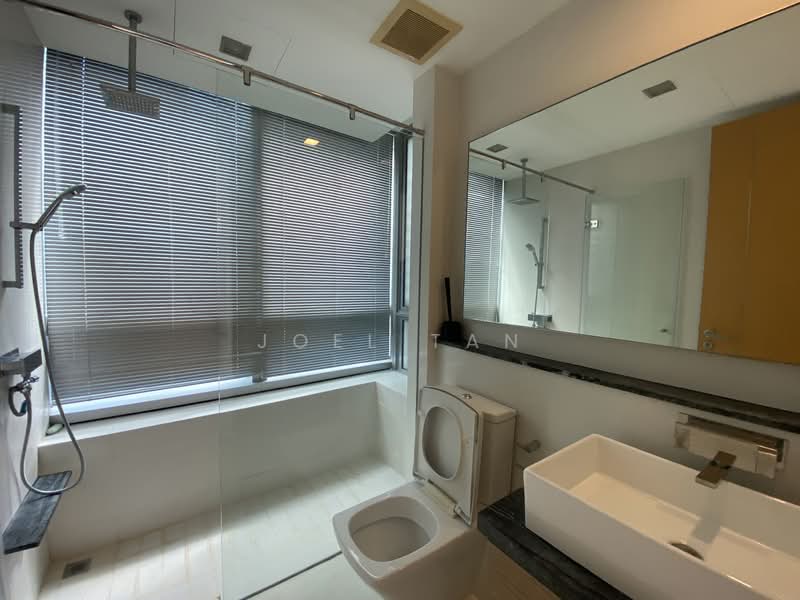 Marina Bay Residences, 18 Marina Boulevard, 1 Bedroom, 753 sqft, Condominium For Rent, by Joel Tan, 500116533 - Bathroom - PropertyGuru.com.sg