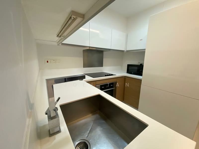 Marina Bay Residences, 18 Marina Boulevard, 1 Bedroom, 753 sqft, Condominium For Rent, by Joel Tan, 500116533 - Kitchen - PropertyGuru.com.sg