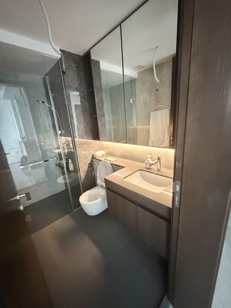 Tembusu Grand, 94 Jalan Tembusu, 2 Bedrooms, 667 sqft, Condominium For Sale, by Felix Ethan Tan 陈柏钧, 500116538 - Bathroom - PropertyGuru.com.sg