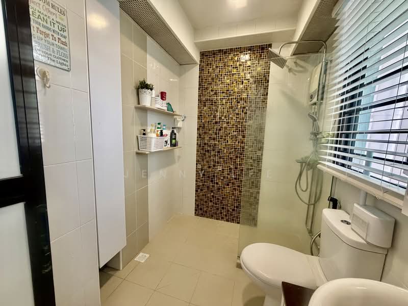 418B Fernvale Link, 418B Fernvale Link, 1 Bedroom, 506 sqft, HDB Flat For Sale, by Jenny Lee, 500116540 - Bathroom - PropertyGuru.com.sg