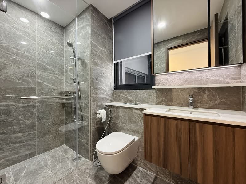 Lentor Modern, 7 Lentor Central, 3 Bedrooms, 979 sqft, Condominium For Rent, by Linda Ong, 500116542 - Common Bathroom - PropertyGuru.com.sg