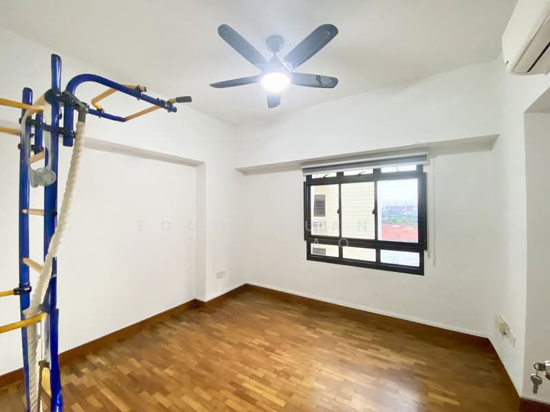 989B Jurong West Street 93, 989B Jurong West Street 93, 3 Bedrooms, 1,227 sqft, HDB Flat For Sale, by Eddie Huang QianHao, 500116545 - Bedroom 2 - PropertyGuru.com.sg