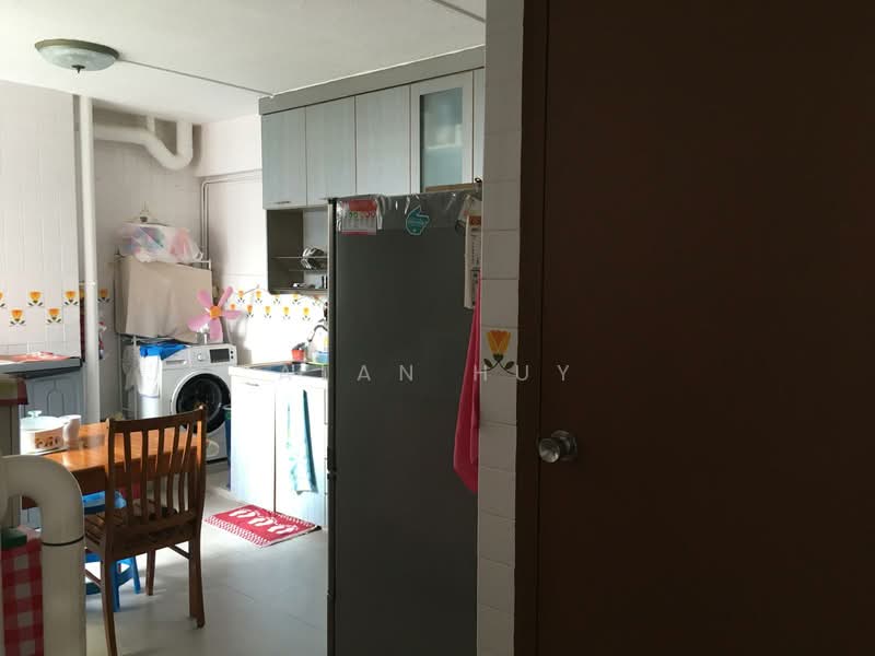 104 Jalan Rajah, 104 Jalan Rajah, 4 Bedrooms, 1,500 sqft, HDB Flat For Sale, by Alan Huy, 500116549 - Kitchen - PropertyGuru.com.sg