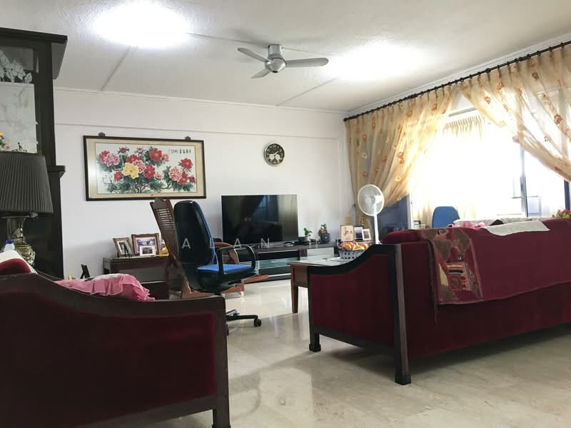 104 Jalan Rajah, 104 Jalan Rajah, 4 Bedrooms, 1,500 sqft, HDB Flat For Sale, by Alan Huy, 500116549 - Living Room - PropertyGuru.com.sg