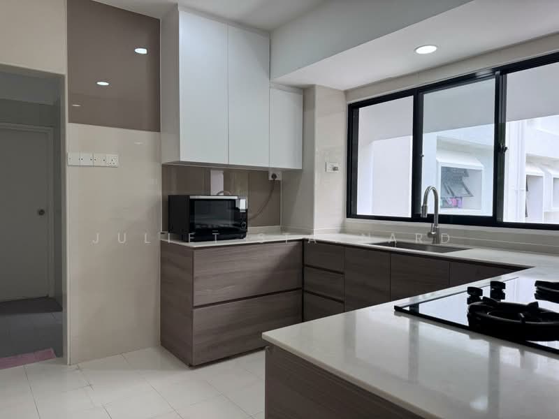 The Dairy Farm, 35 Dairy Farm Road, 4 Bedrooms, 2,142 sqft, Condominium For Rent, by Juliet Stannard, 500116551 - Kitchen - PropertyGuru.com.sg